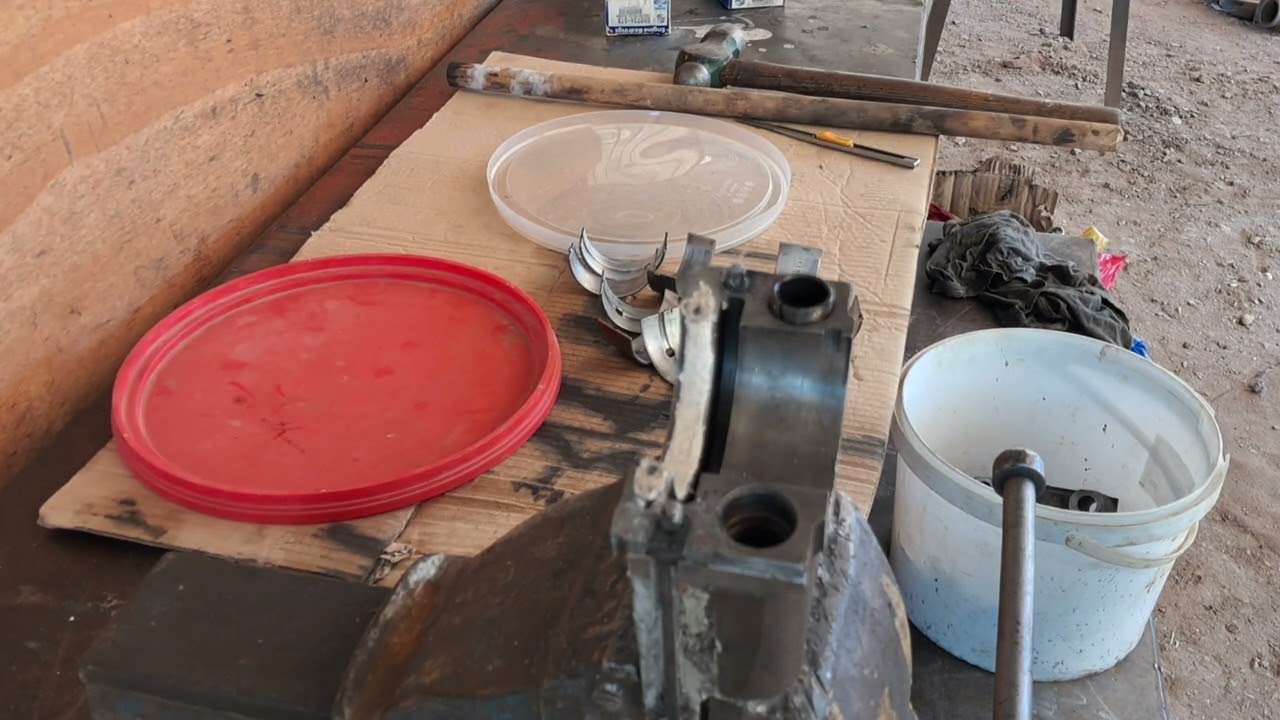 Peugeot XD 2 Diesel motor part 4  about 1 mm over size pistons.