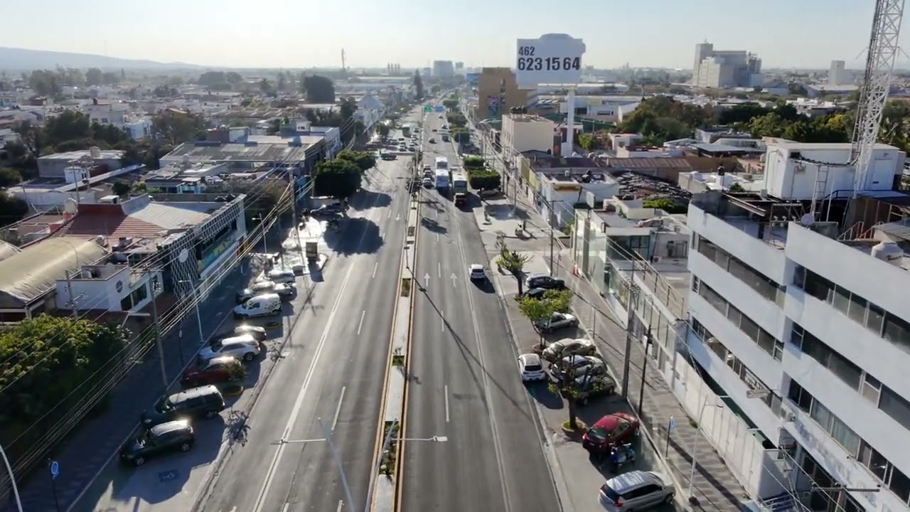 Boulevard Adolfo López Mateos celaya Guanajuato dji neo 