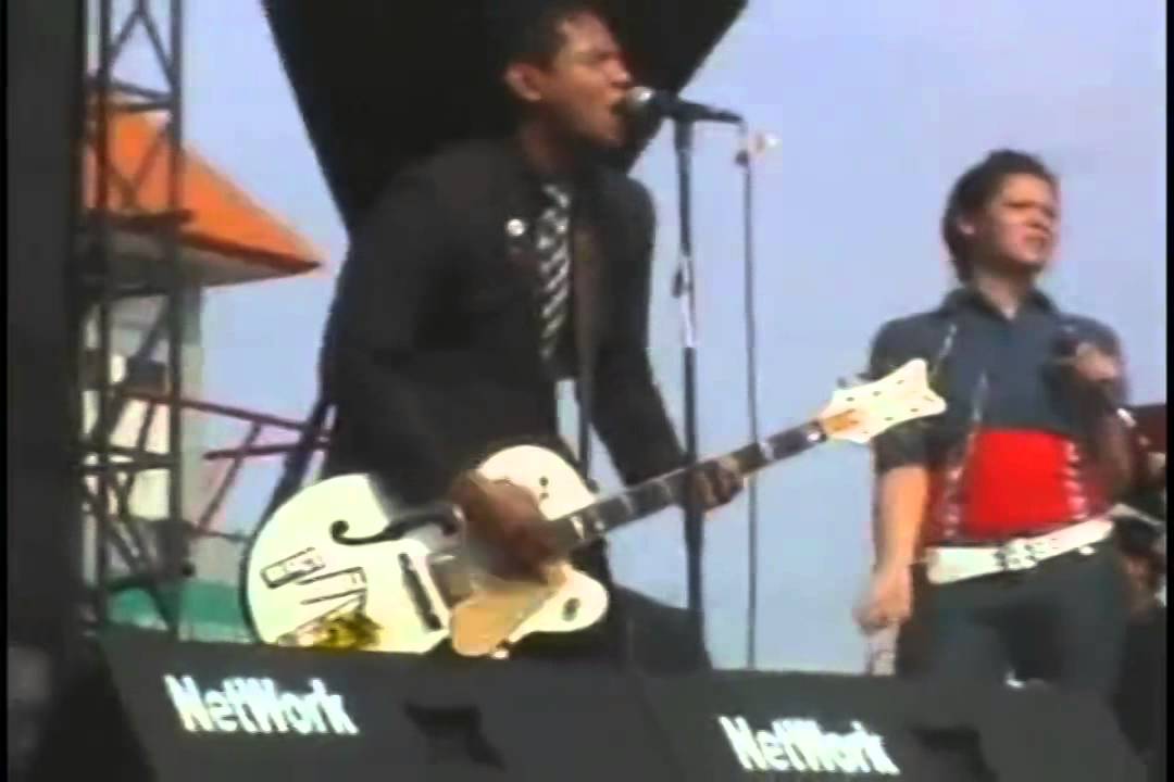 Superman Is Dead feat. Melanie Subono - Burn For You; Falling Down (Live)