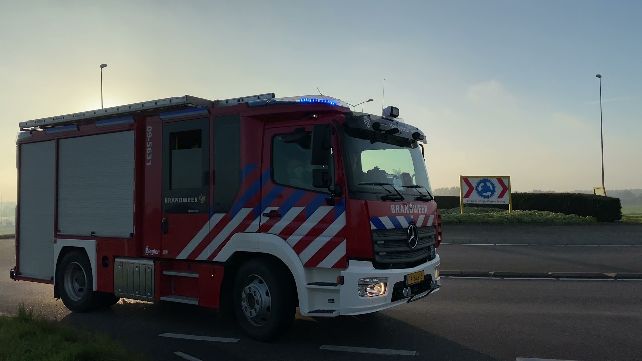 Brandweer Hagestein & Vianen 09-5631 09-5751 naar afhijsing in Zijderveld