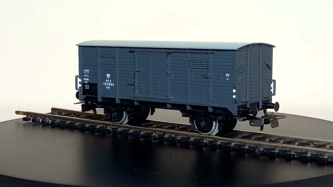 PIKO H0 – Wagon towarowy kryty PKP Kdt 132 669 – Epoka III