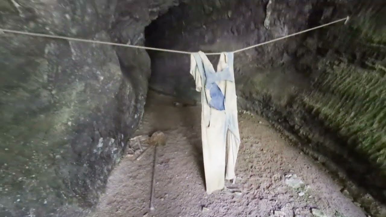 Cave in Kandersteg, abandoned by speleologists