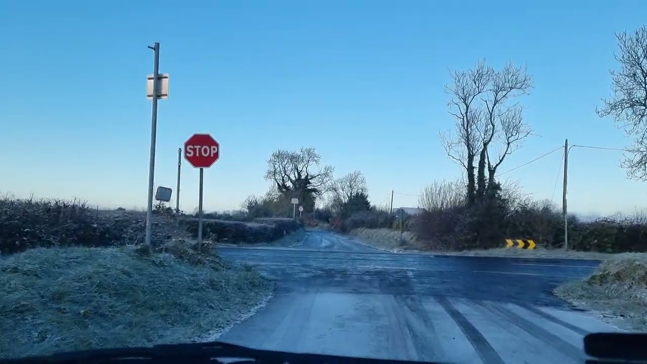 Driving through Irish village in County Kildare 🚗🇮🇪
