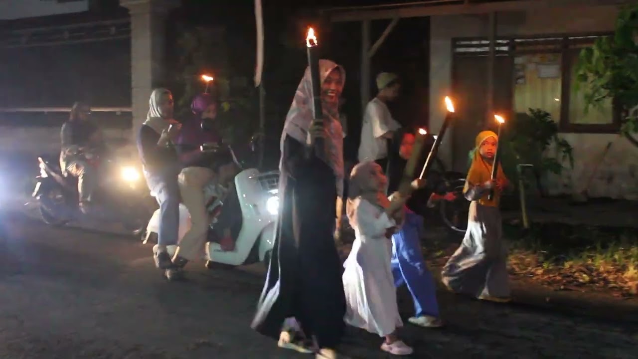 Pawai Obor, Buka Bersama & Santunan Yatim Piatu – Sentono Ramadhan Event 2025 Kepuhgembol Pulerejo