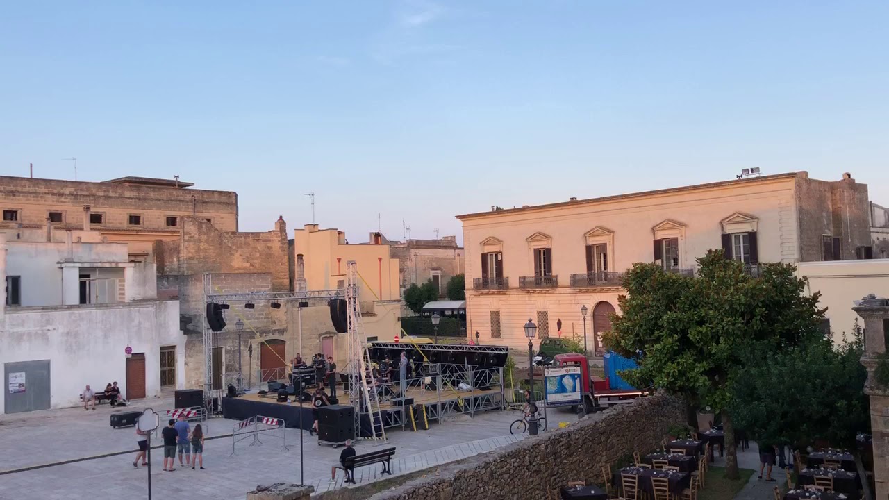 Diodato in concerto a Lucugnano in Piazza Comi 4 agosto 2018