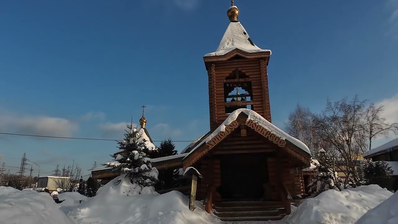 International student in Moscow, surviving winter, broke, poor Russian,...😭❄️🏰🌨️