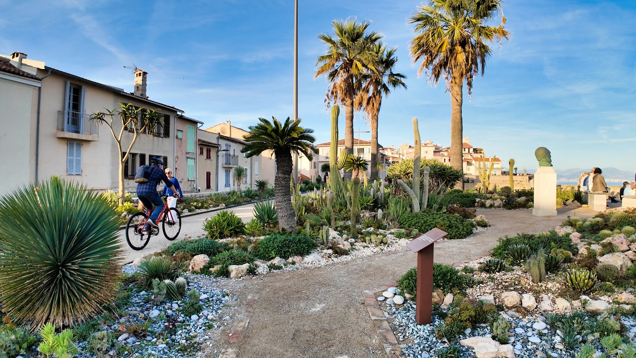 Antibes Walking Tour 9 November, Provence-Alpes-Côte d'Azur, France