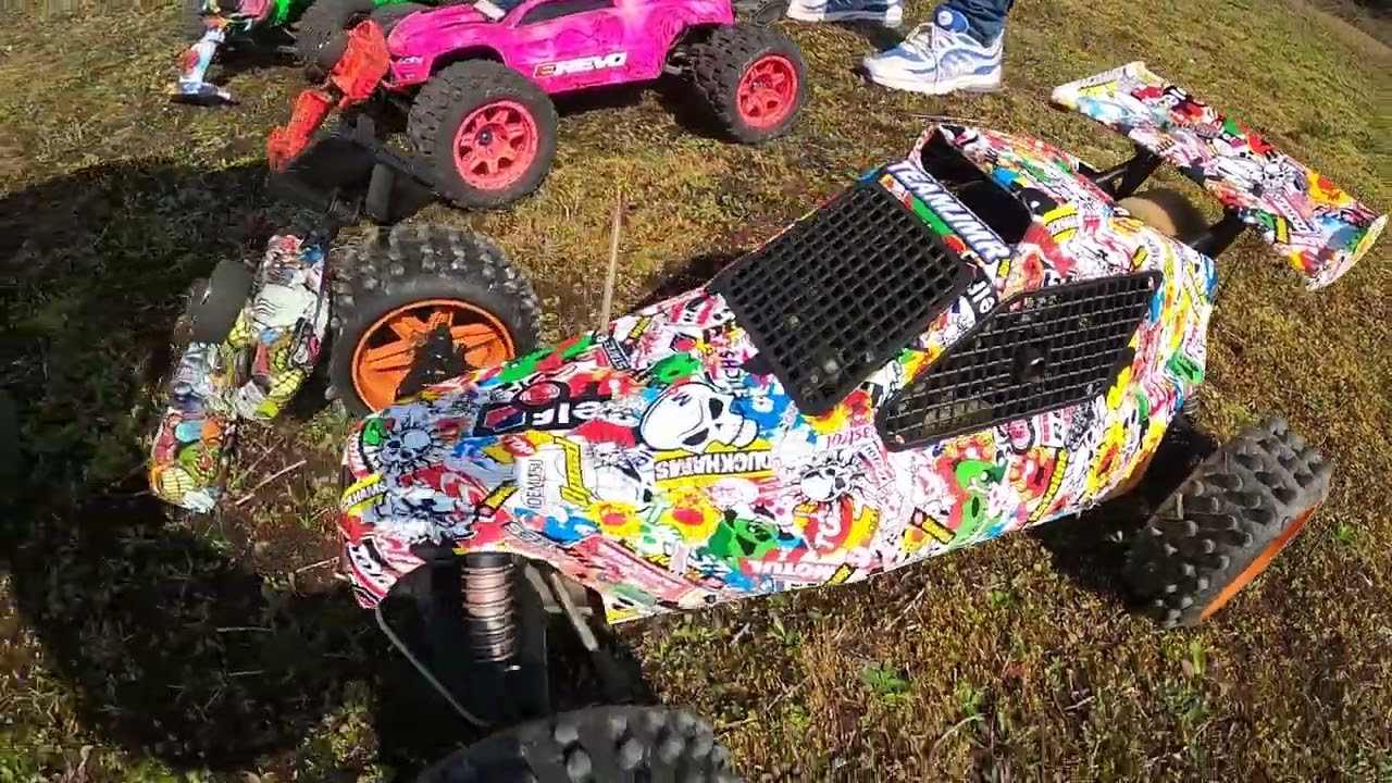 HYDRO DIPPING RC + roulage FG marder 23cm3 essence 2temps