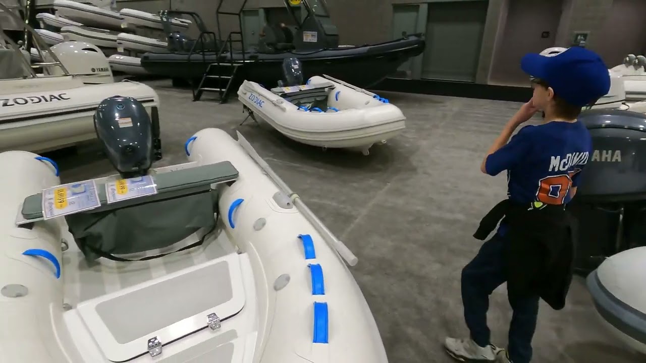 無無聊聊孤寒狗爸看boatshow