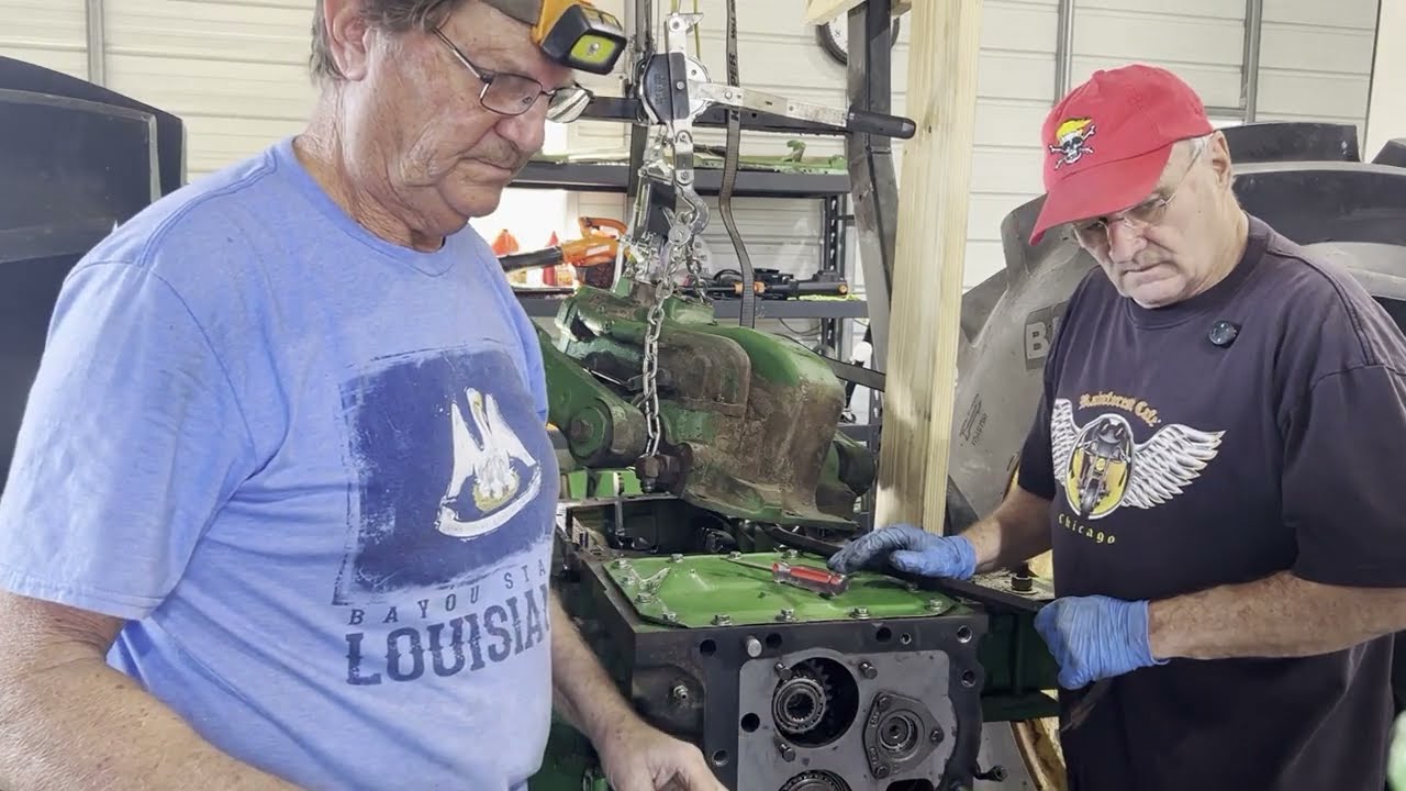 John Deere 4230 Part # 6 of 11 Syncro range trans top shaft rebuild.