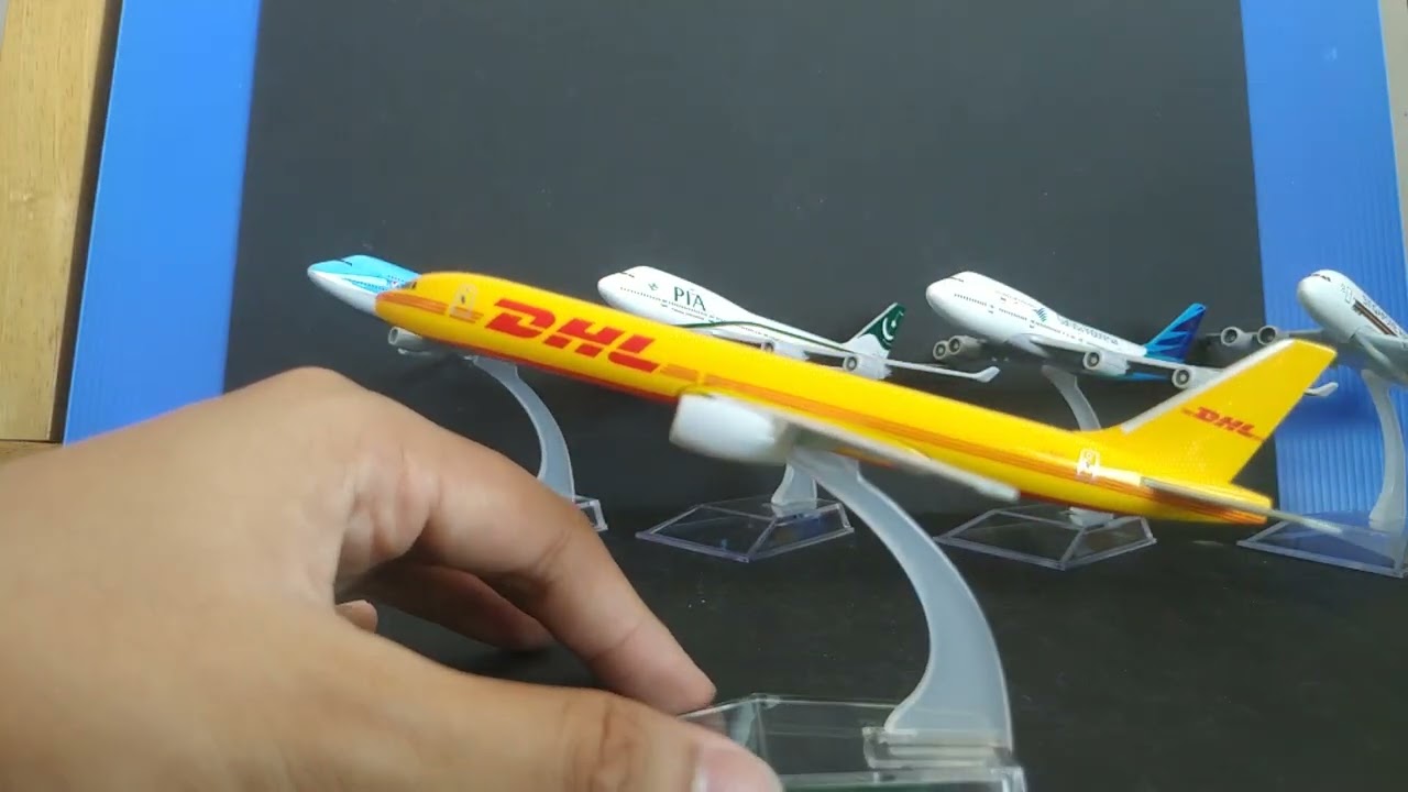 9 Unboxing Diecast Aircraft Model
