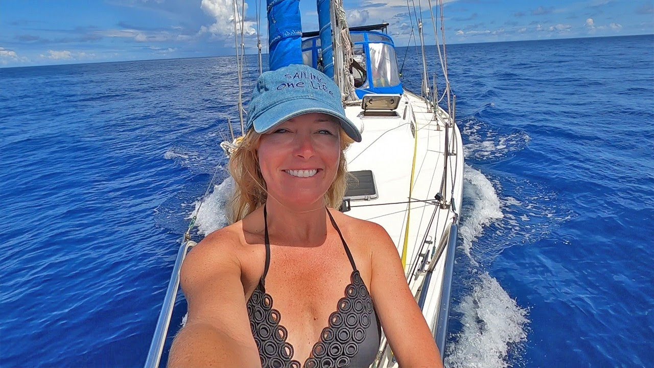 Sailing to a New Country! 48 Hours from Colombia to Panama - Episode 50