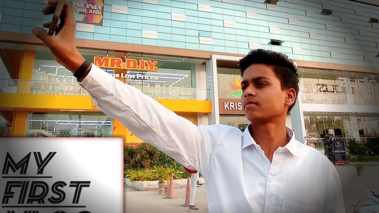 Gais aaj mall Mein ghoom Kar Kafi Achcha Laga😊 #sadik #vlog #dailyvideo 
