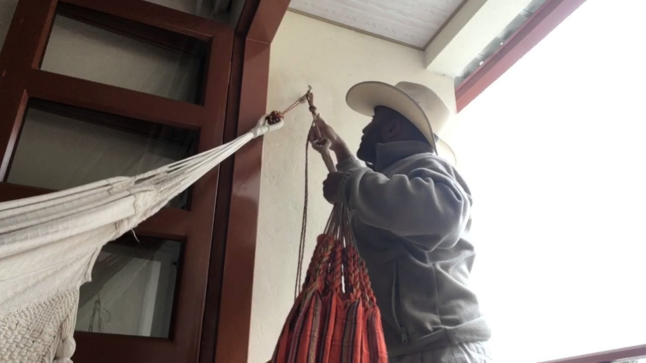 COLGAR UNA HAMACA