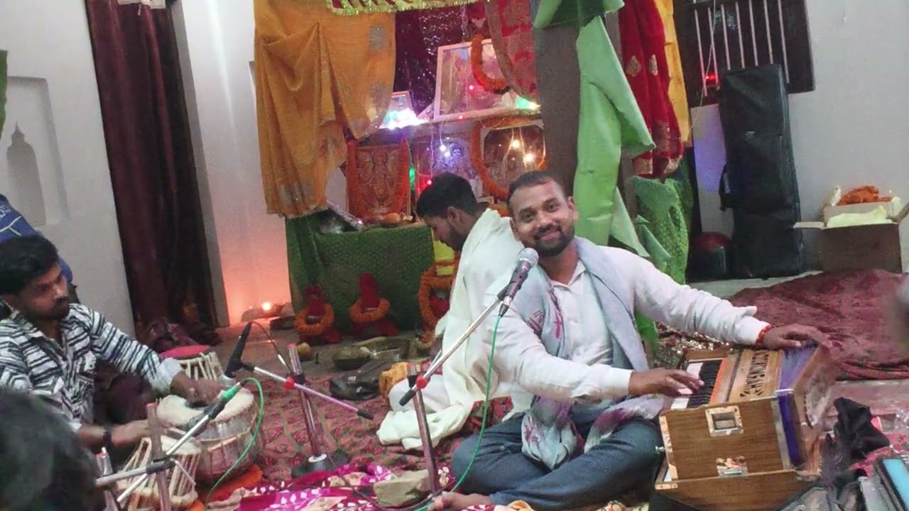 #viralsong@hindi bhajan एक राधा एक मीरा kirtan kumar prince and team 