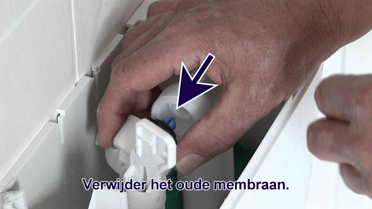 Membraan toiletreservoir vervangen
