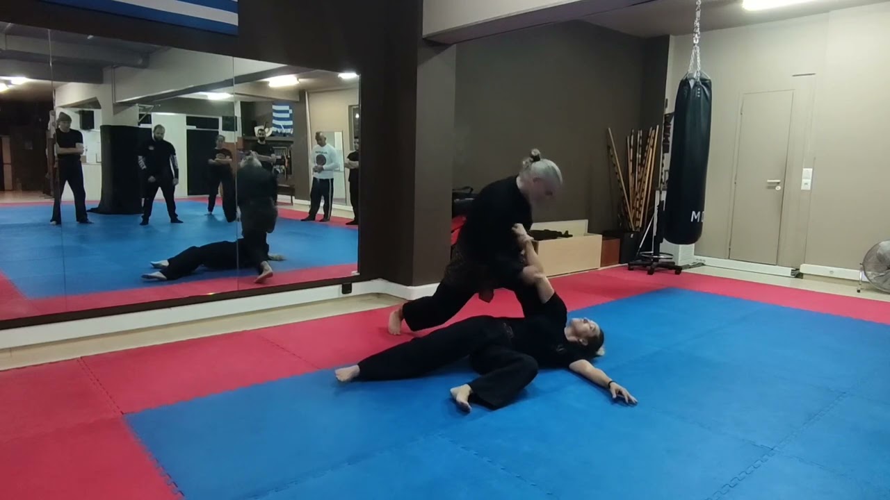 #PencakSilat #Greece,#UlinSera #GarisPaksi , application from Jurus.  (vol.1). #ulinseragarispaksi.