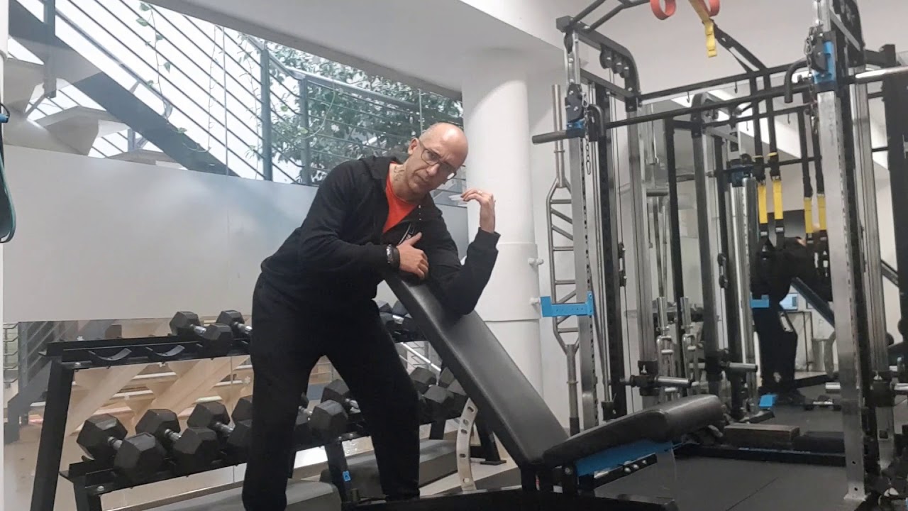 CURL SCOTT CON MANUBRIO:COME ESEGUIRLO CORRETTAMENTE
