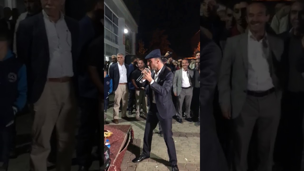 HOZAN MAHMUT HEM SÖYLEDİ HEM OYNADI DÜĞÜNDEKİLER KOPUYOR MUŞ DELİLO 2019(GOLİK MOZİK ŞARKISI SÜPER).