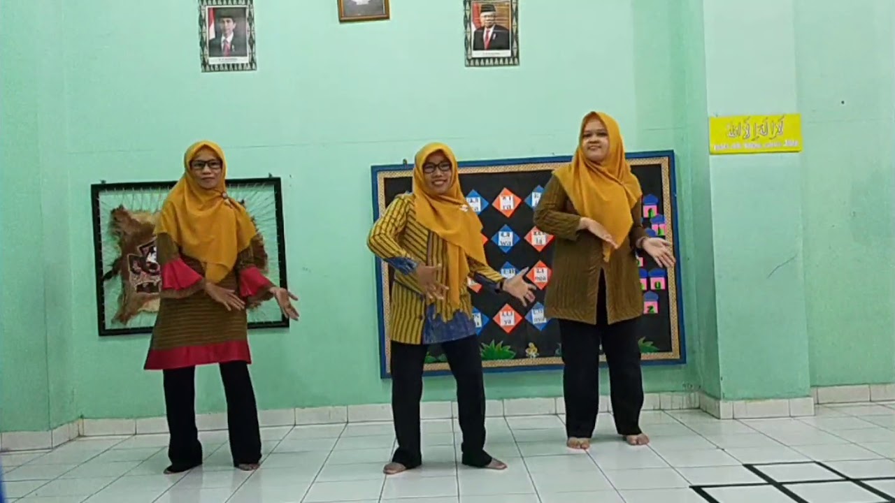 Gerak dan lagu 