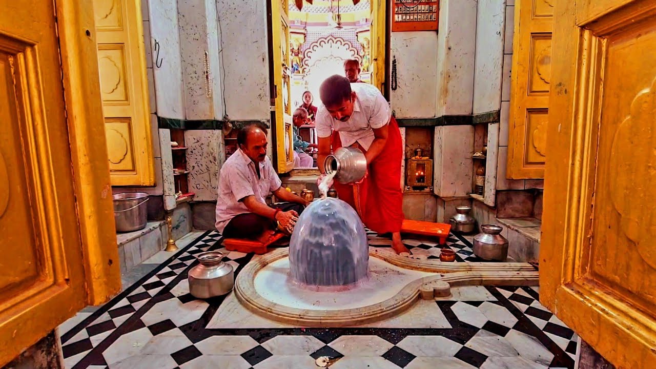 🙏🚩 श्री काशीविश्वनाथ दर्शन 🕉️ पंचामृत अभिषेक , महामृत्युंजय मंत्र 🔱 Divine Kashi Vishwanath Temple🚩🙏