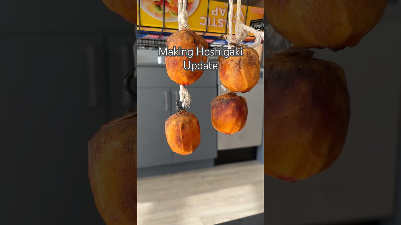 Hoshigaki #shorts #diy #food #snack #dessert #fruit #driedfruits #persimmon