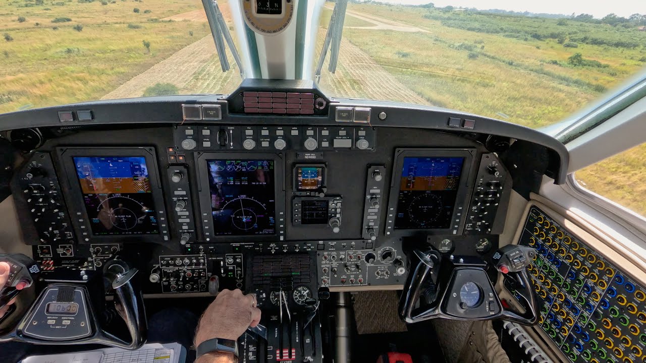 King Air B350 - landing in Africa's most challenging airport conditions!