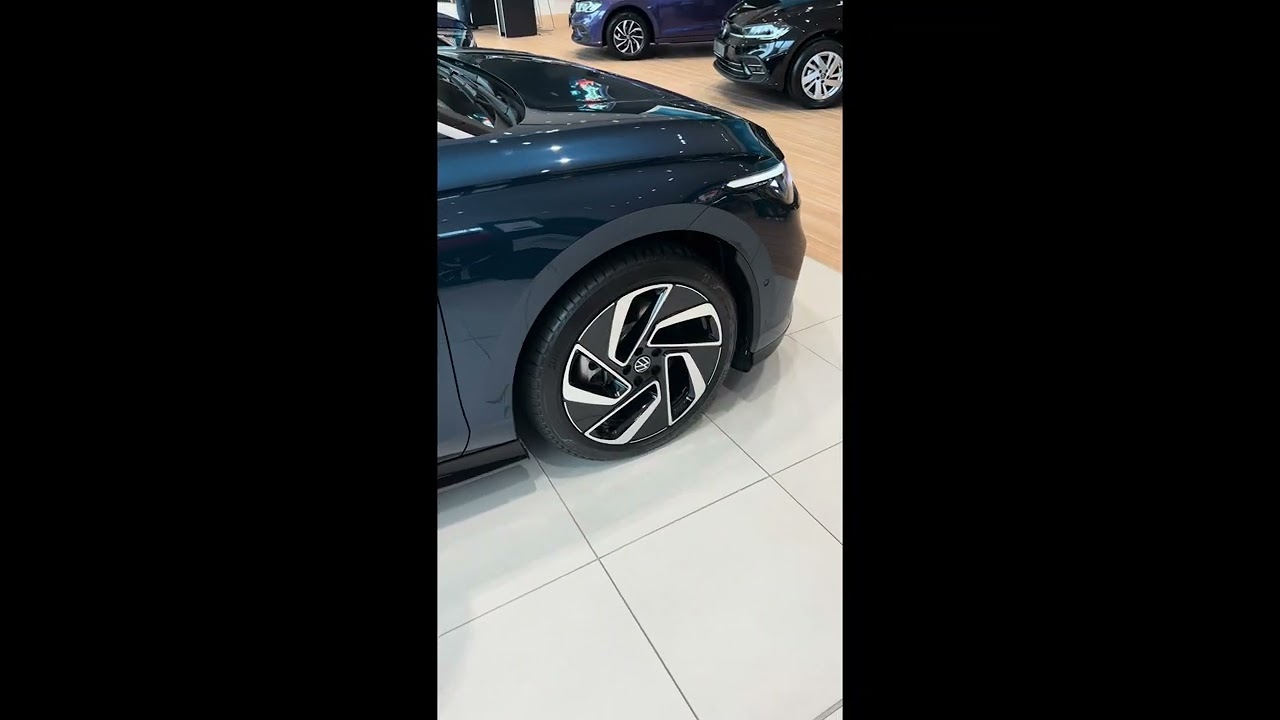 Aquamarine Blue VW ID.7 Tourer - Frank Keane Volkswagen