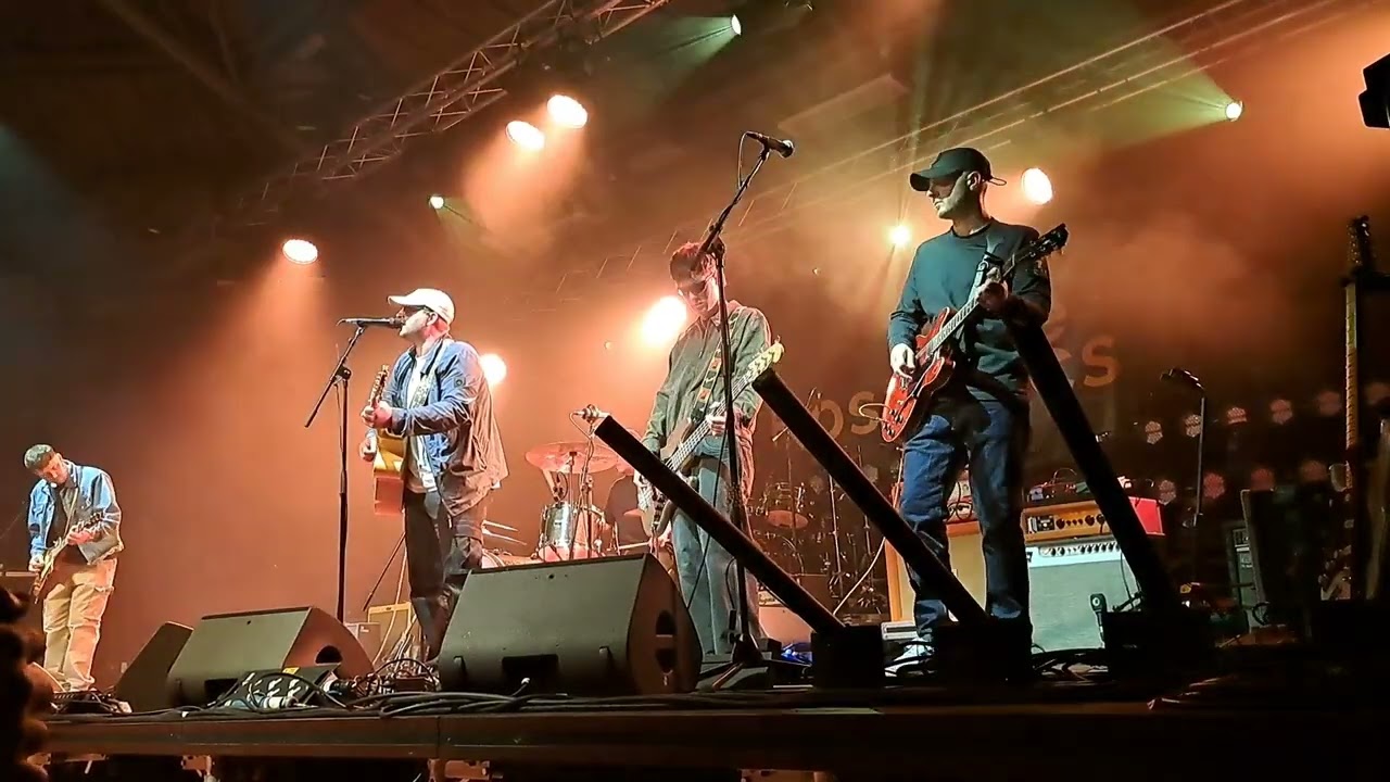 The Crooks - She Walks Alone - Sheffield 9/11/24