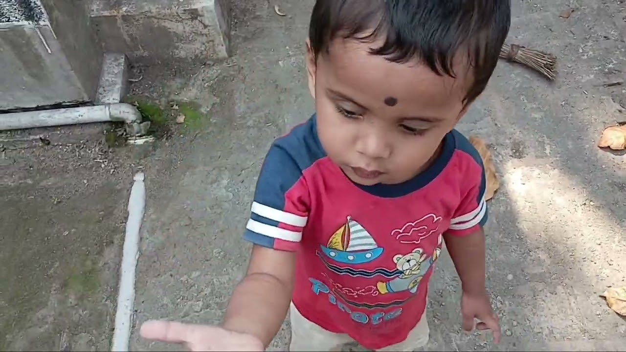 আজ প্রিয়ব্রত একাএকা নিজে পা ধুতে শিখে গেল।