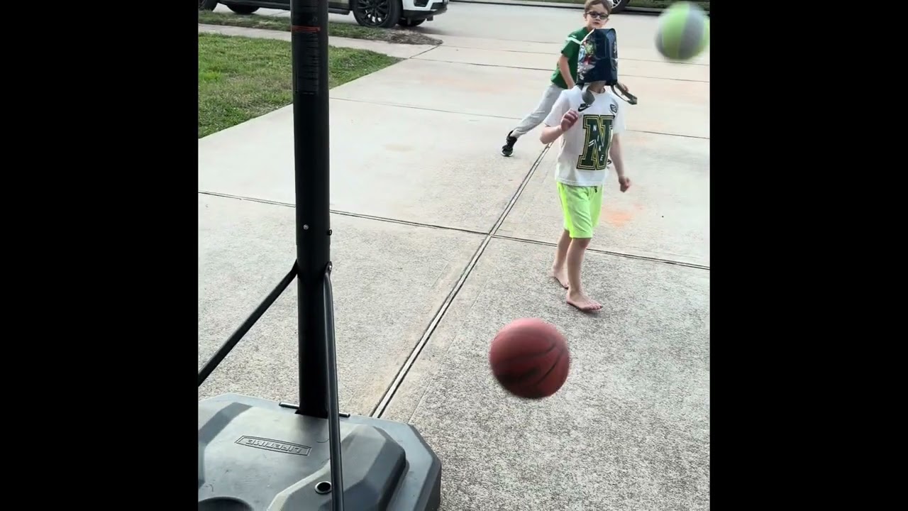 Who can make a blind basketball shot?! 