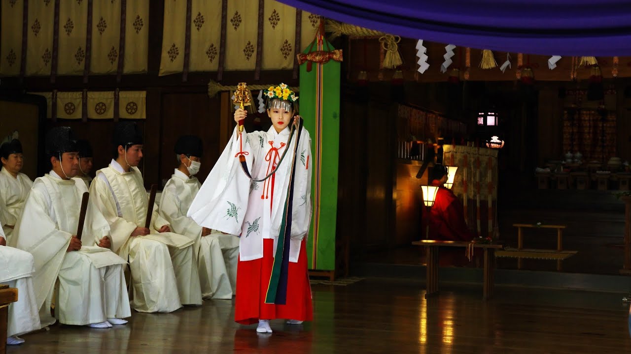 三国祭 2020年 神楽『 浦安の舞 』一人舞（三國神社）