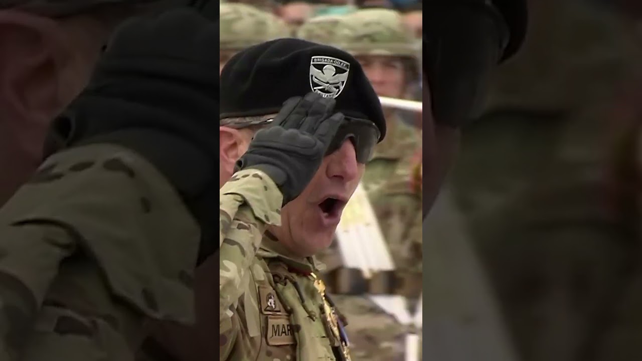 Efectivos del Ej&eacute;rcito entonan 