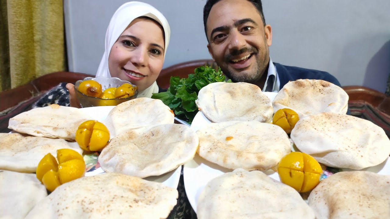 تحدي فطار بالعيش الشامي الفول والطعميه الجبنه الفيتا والمسقعه اكلات من ايد احمد والعقاب 🌶️ مش هزار