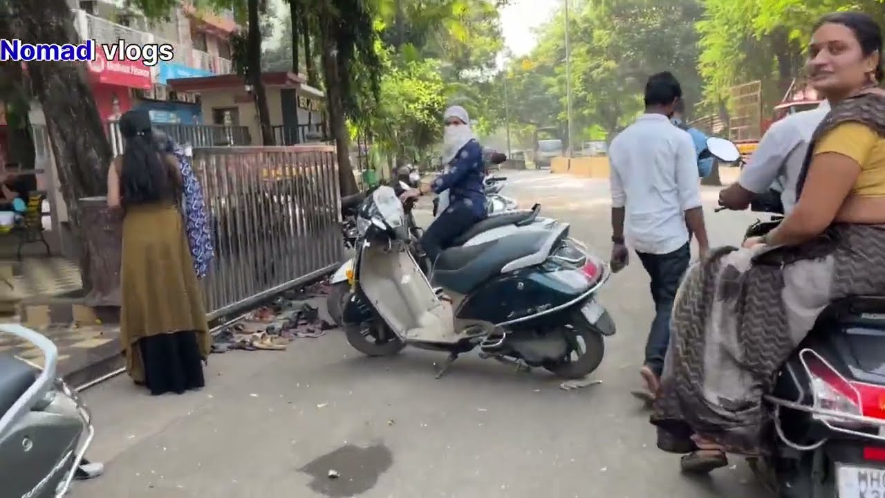 You Wouldn’t Believe this! Roadsides Slum in Thakurli Thane ll Mumbai Walking Tour 