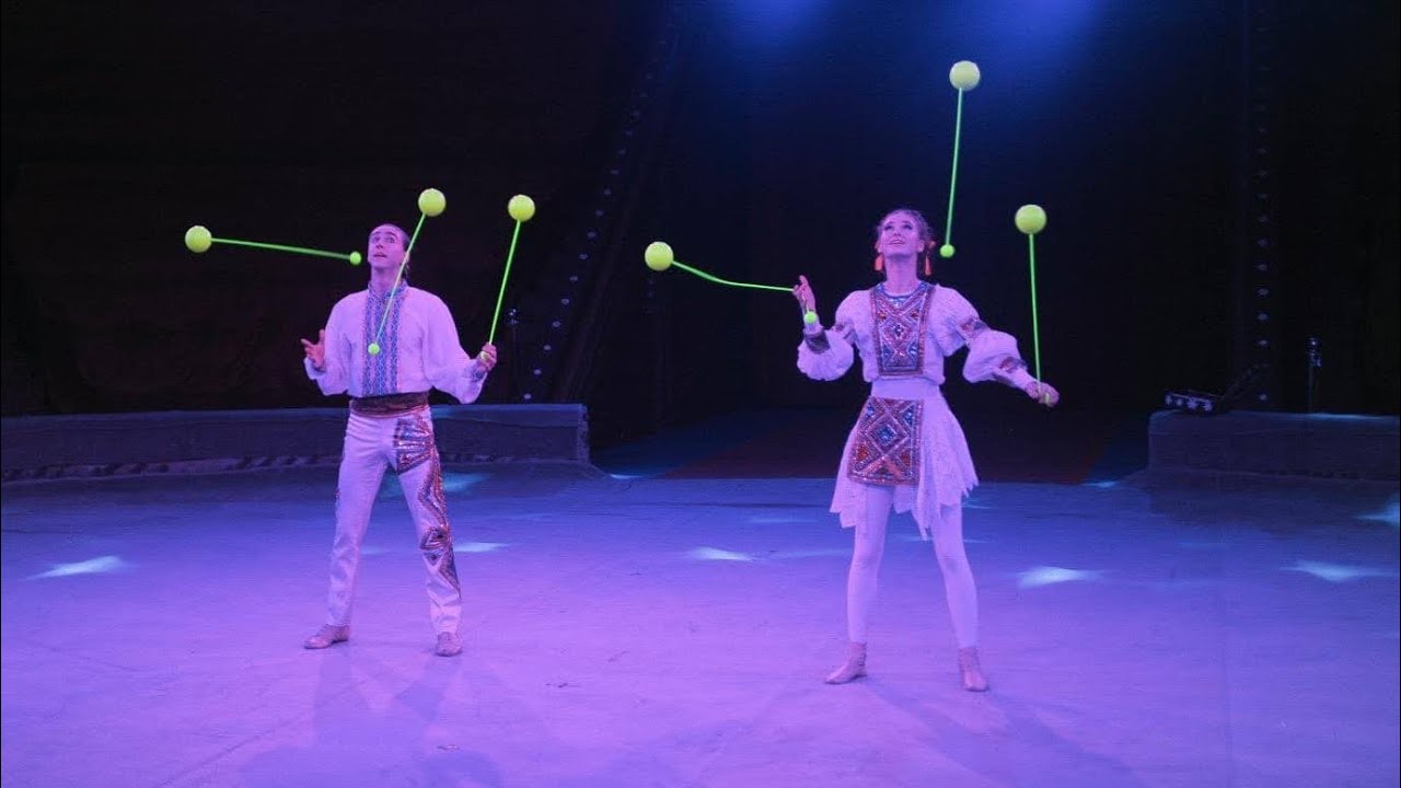 Anna&Gena partner POI juggling performance