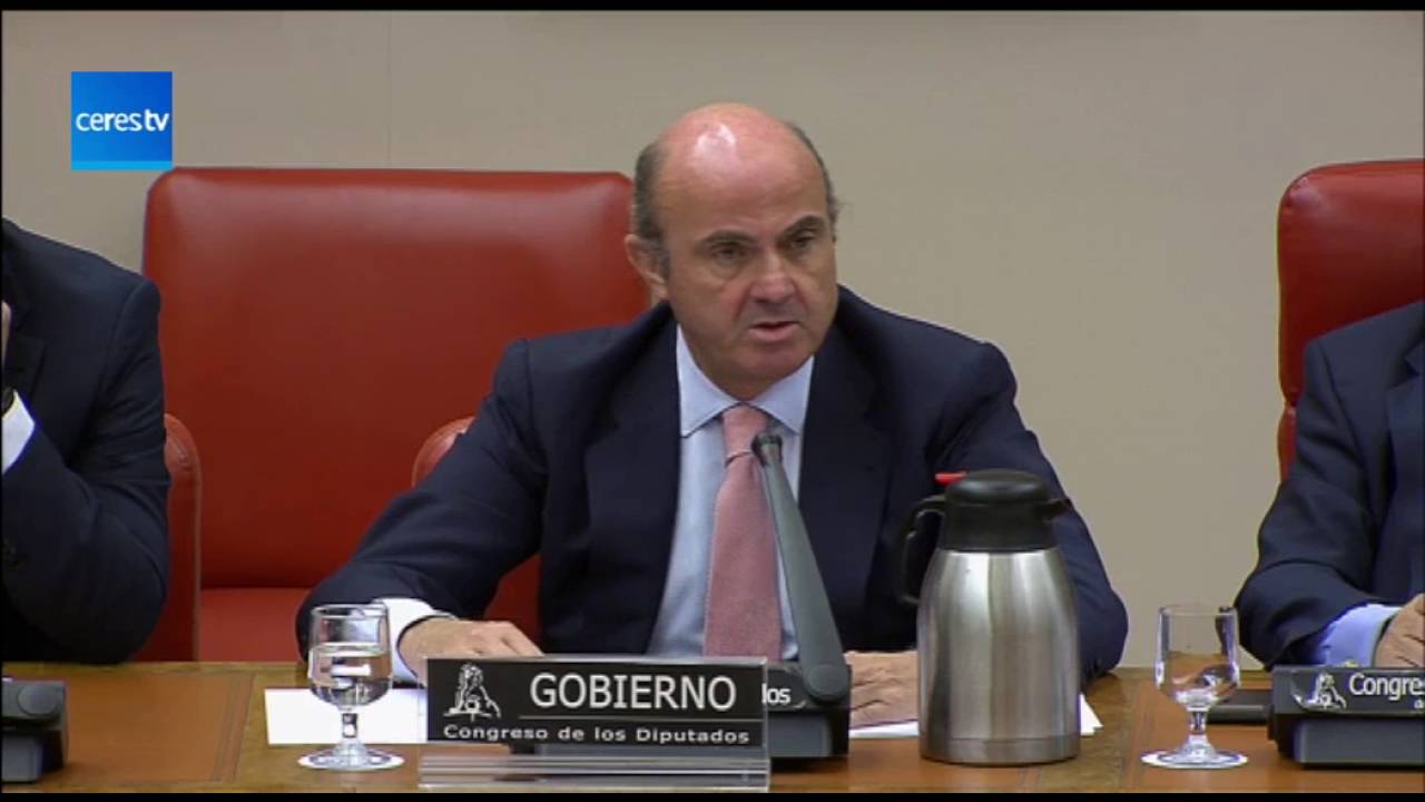 Luis de Guindos comparece en el Congreso para explicar el nombramiento de Soria
