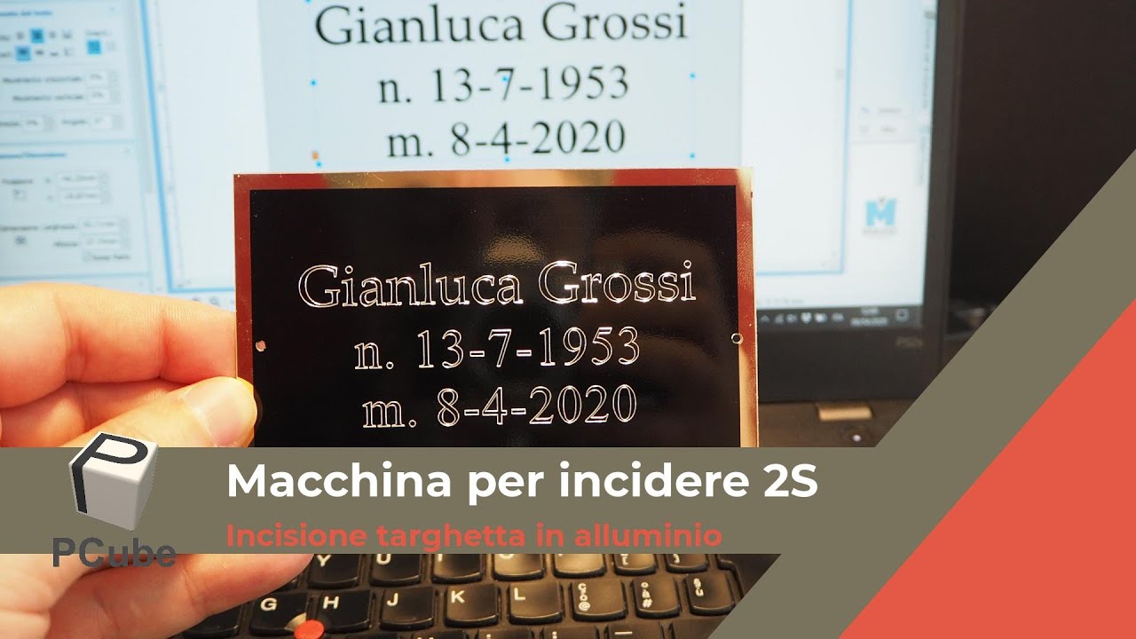 Incisione di una targhetta di alluminio