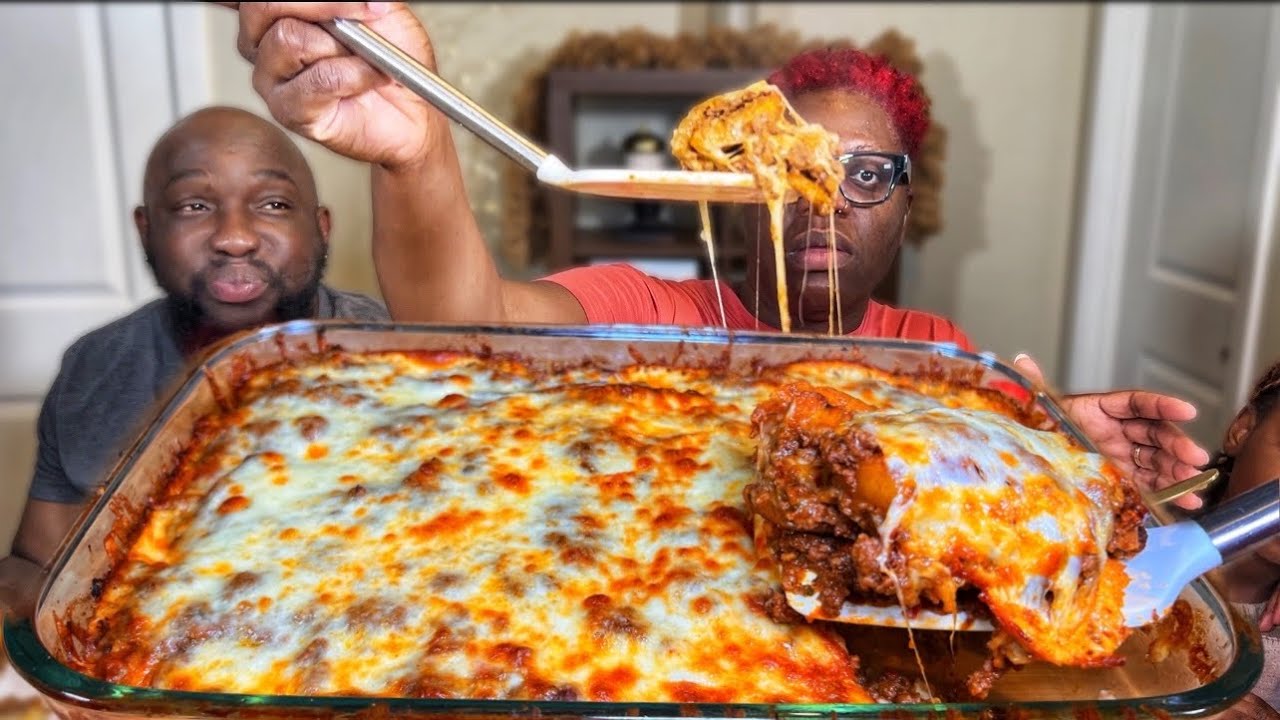 THE PUERTO RICAN LASAGNA I NEVER KNEW I NEED..| PASTELON| MUKBANG EATING SHOW!