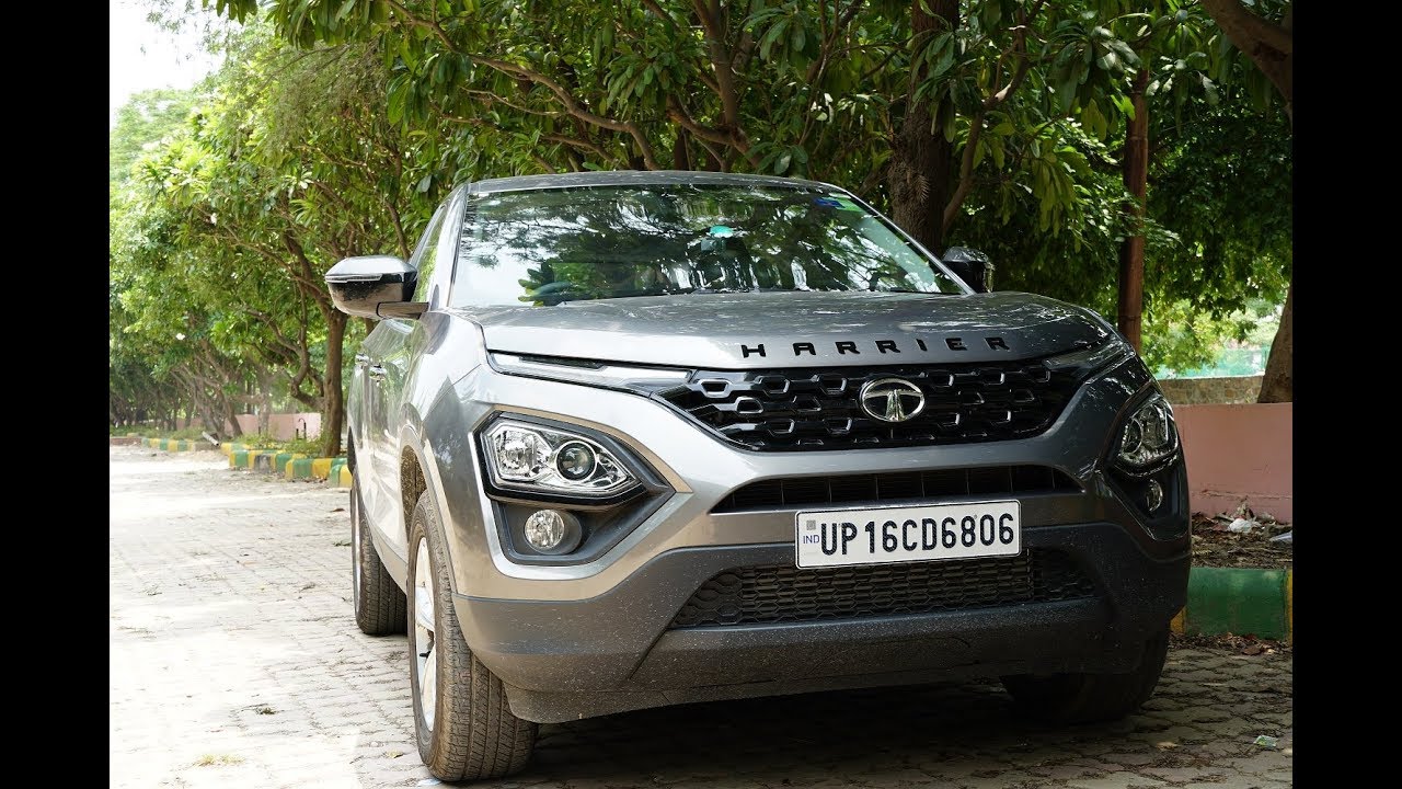 TATA Harrier XT Owner's Feedback and Mileage Test in City Mode inside City. Hindi