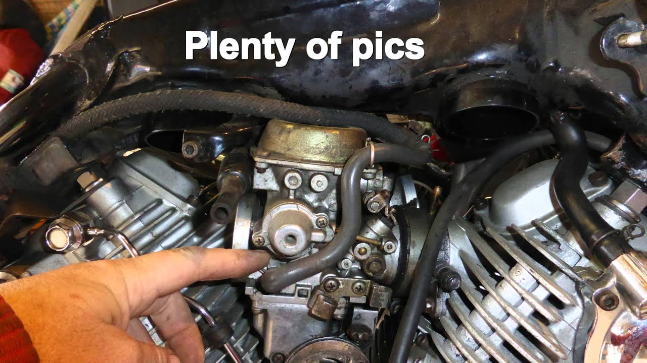YAMAHA VIRAGO 1000 engine removal  pt 1
