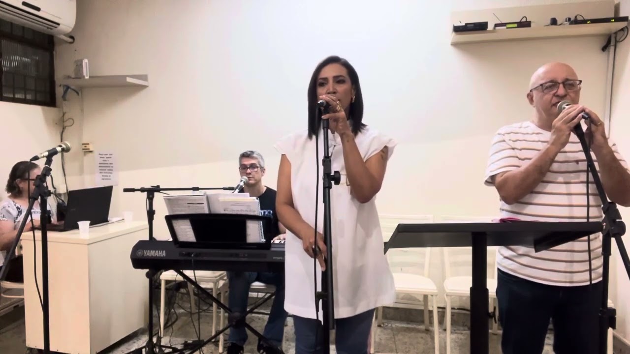 Mantra de Entrada: Alegrem-se os Céus e exulte a Terra - missa 5° Domingo da Páscoa-28.04.24.