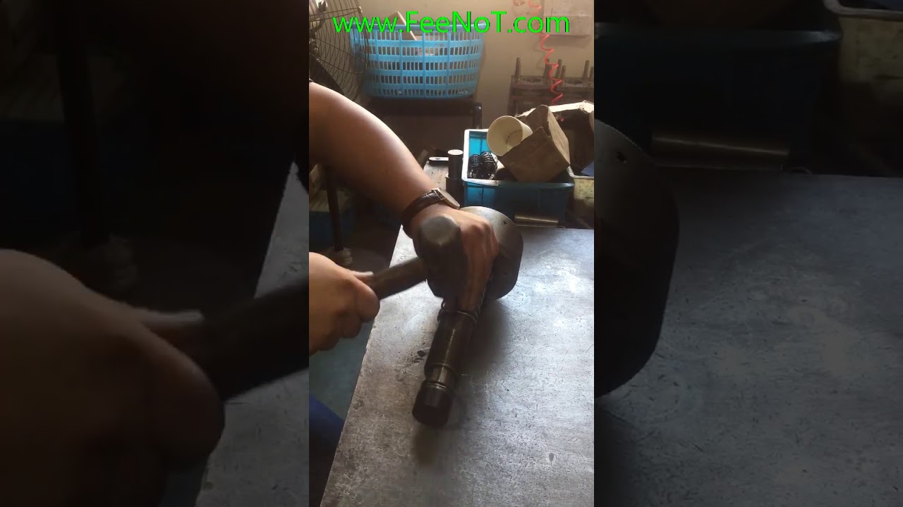 Disassemble knurling device Paper cup machine 拆滚花总成  纸杯机