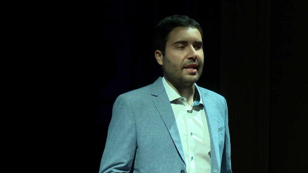 Illustrazione e fotografia: un mix tra realtà ed immaginazione | Pietro Cataudella | TEDxPavia