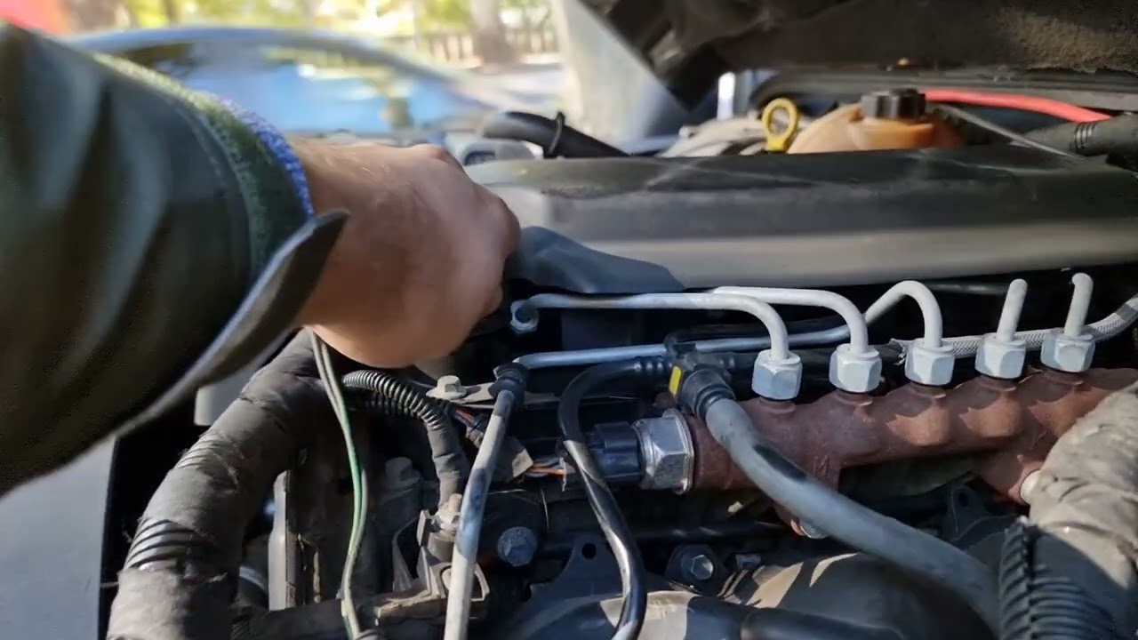 2007 Land Rover Defender 2.4 Puma Engine Noise (Knock) Fixed