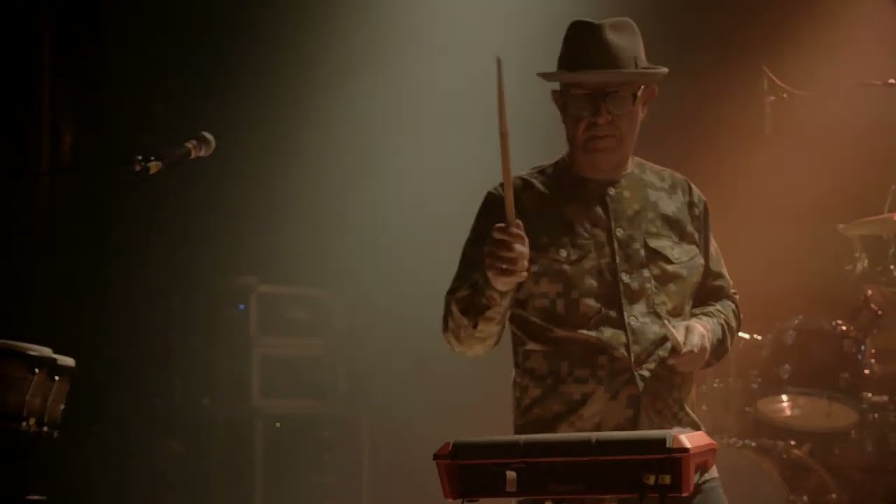A CERTAIN RATIO - Emperor machine / Yo yo gi (from the live film 'Uncertain Rodia')