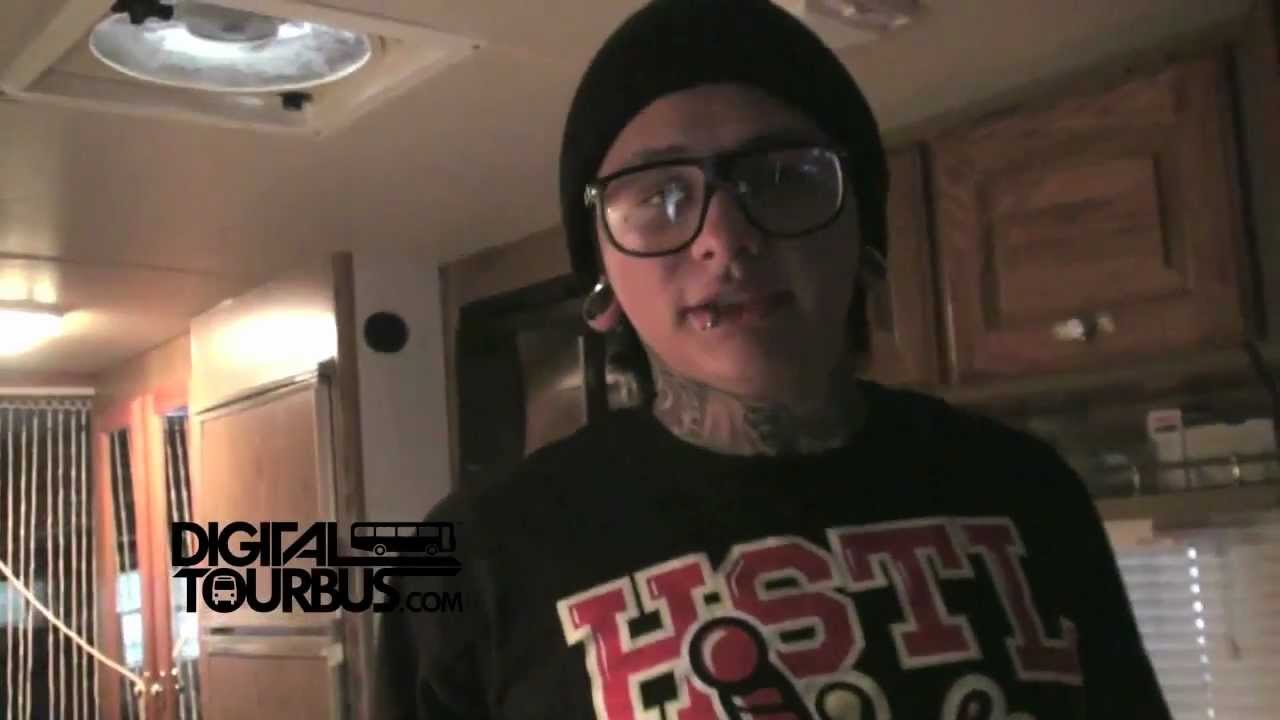 brokeNCYDE - BUS INVADERS Ep. 367