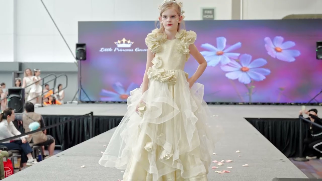 Vancouver International Travel & Wedding Expo 温哥华婚礼博览会  Kids fashion show - Little Princess Gown