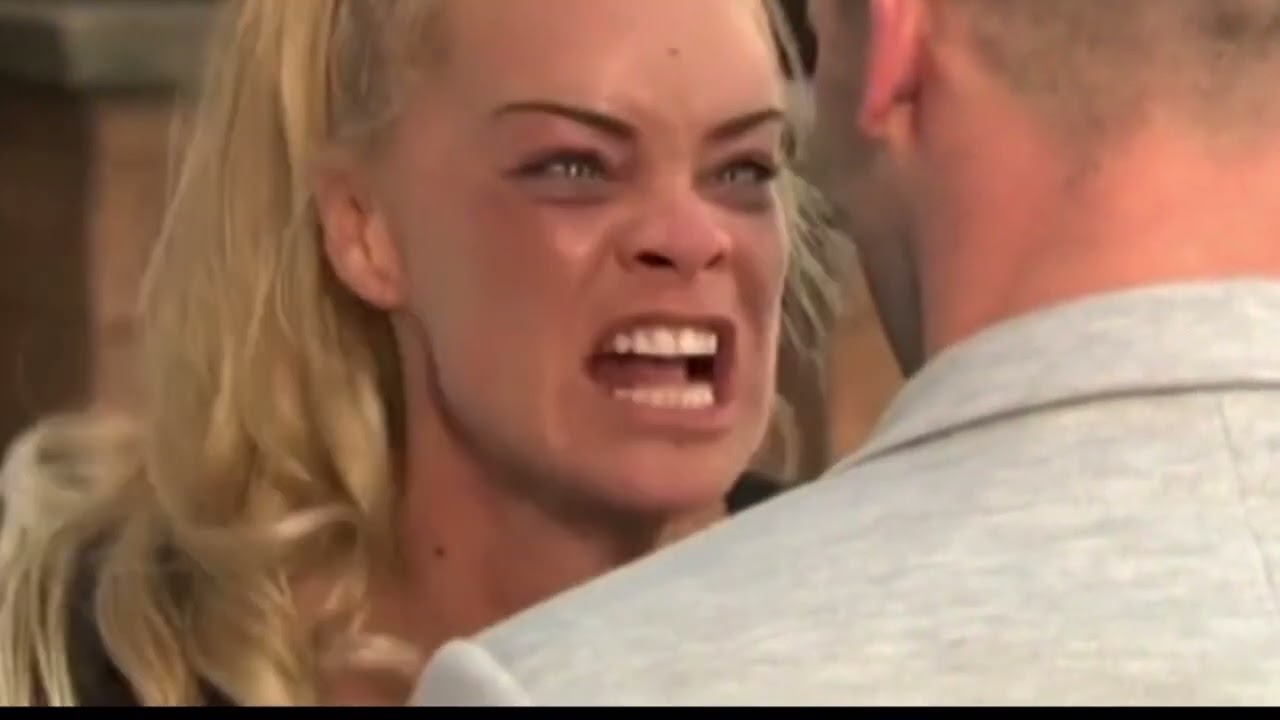Hollyoaks Grace tries to kill Sienna