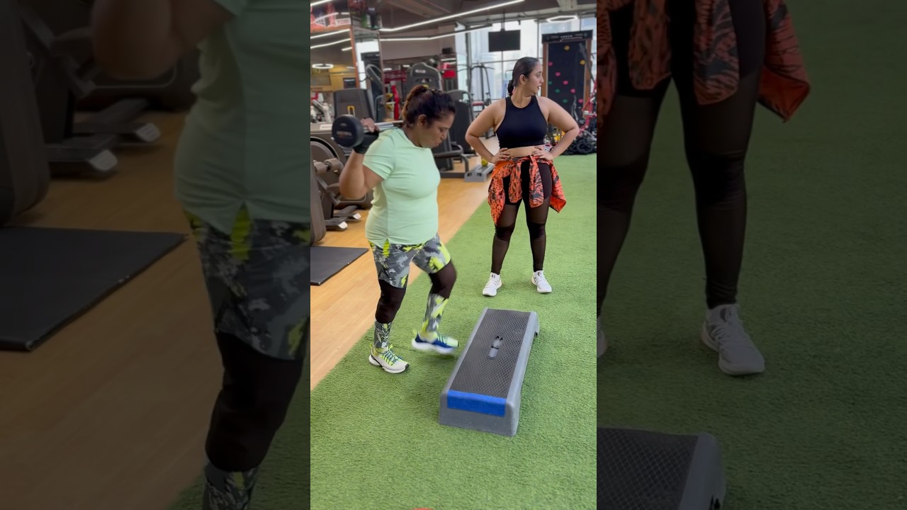 Aaj mummy ke sath workout kiya #funtionaltraining #ranichaterjee ||Rani Chatterjee ||